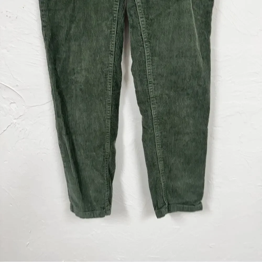 BDG Urban Outfitters Green Corduroy Mom High Rise Pants Womens 25 Fall Preppy